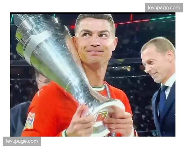 葡萄牙对阵加纳，C罗罚入点球，连续六届世界杯进球创历史